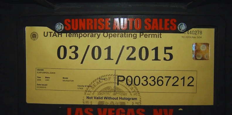 Ejemplo de Placas temporales emitidas directamente por el DMV de Utah Ejemplo actualizado de Placas temporales emitidas directamente por el DMV de Utah