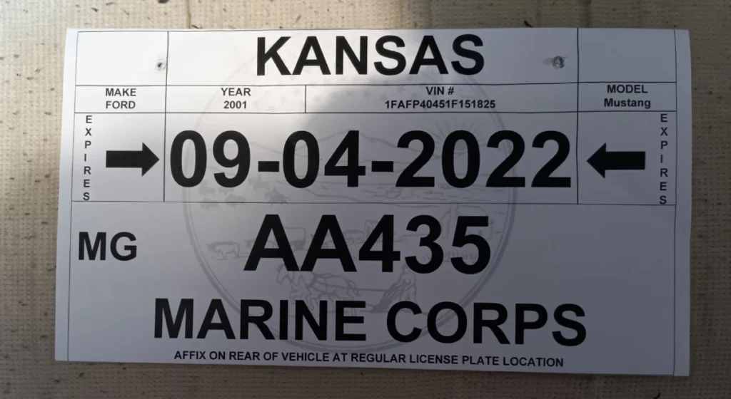 Ejemplo de las placas temporales en Kansas Ejemplo actualizado de las placas temporales en Kansas
