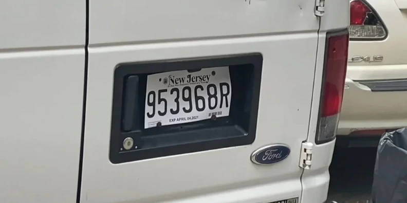 Cómo sacar una placa temporal online en NJ Aprenda Cómo sacar una placa temporal online en NJ